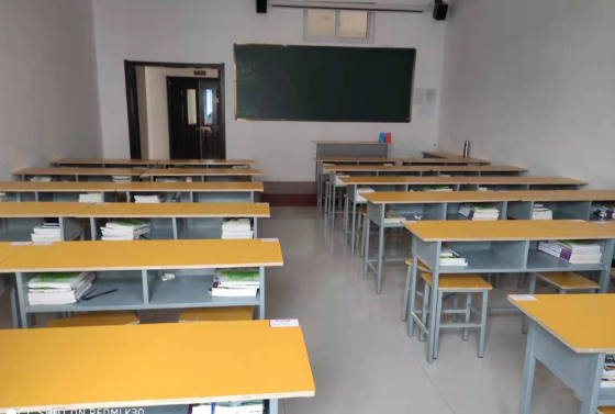 河北同仁医学院新校区教室图片.png