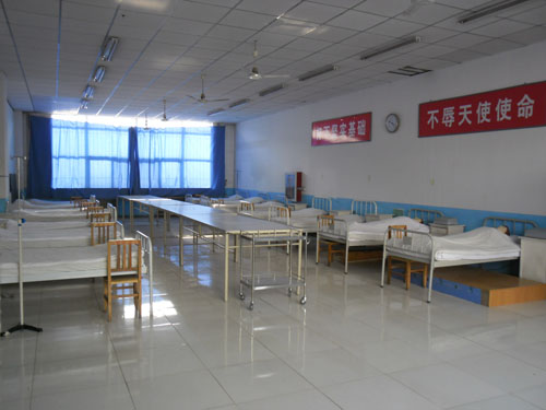 石家庄同仁医学院护理实训室环境.jpg