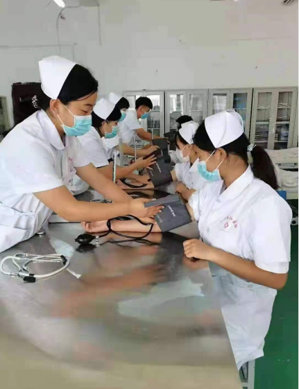 针对初中生学护理好学吗？-河北同仁医学院