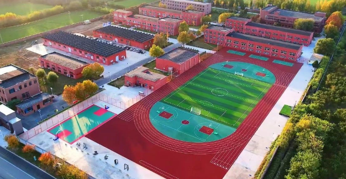 初中毕业能学护士吗？河北同仁医学院怎么样？