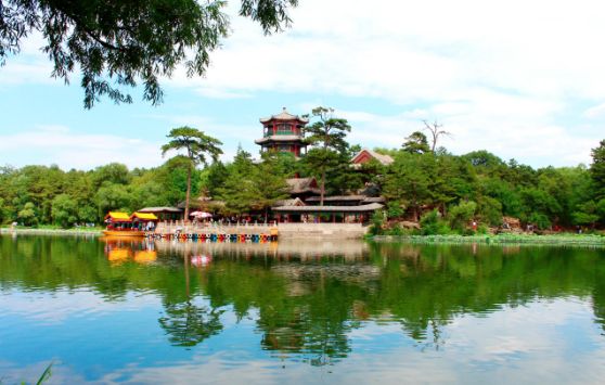 承德地区报考河北同仁医学中等专业学校好不好？收费多少？